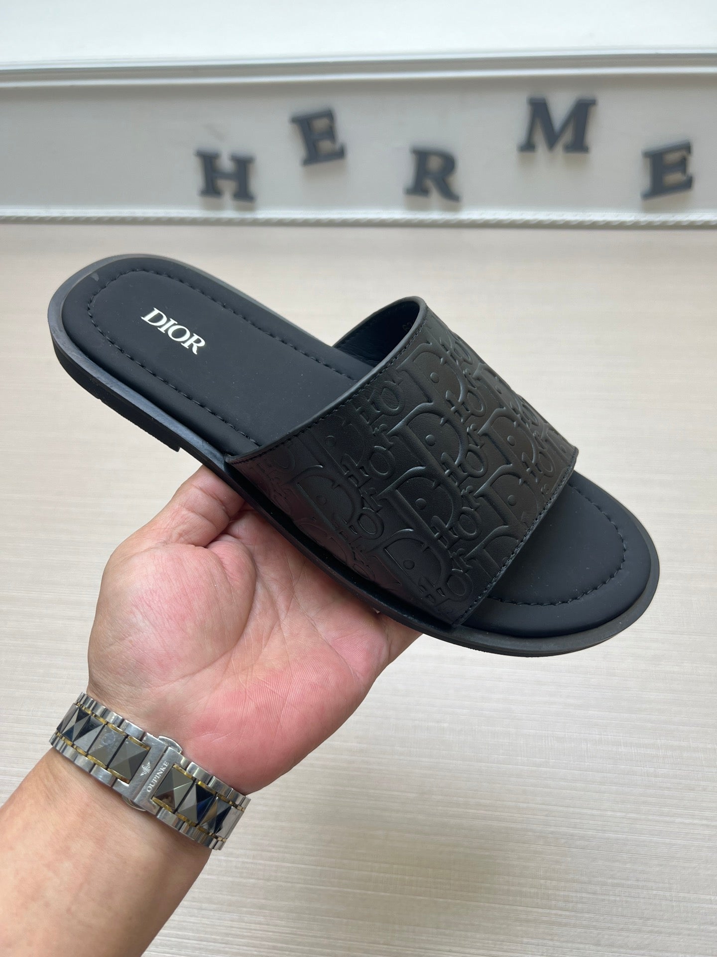 54D80ZDE Stylish slippers