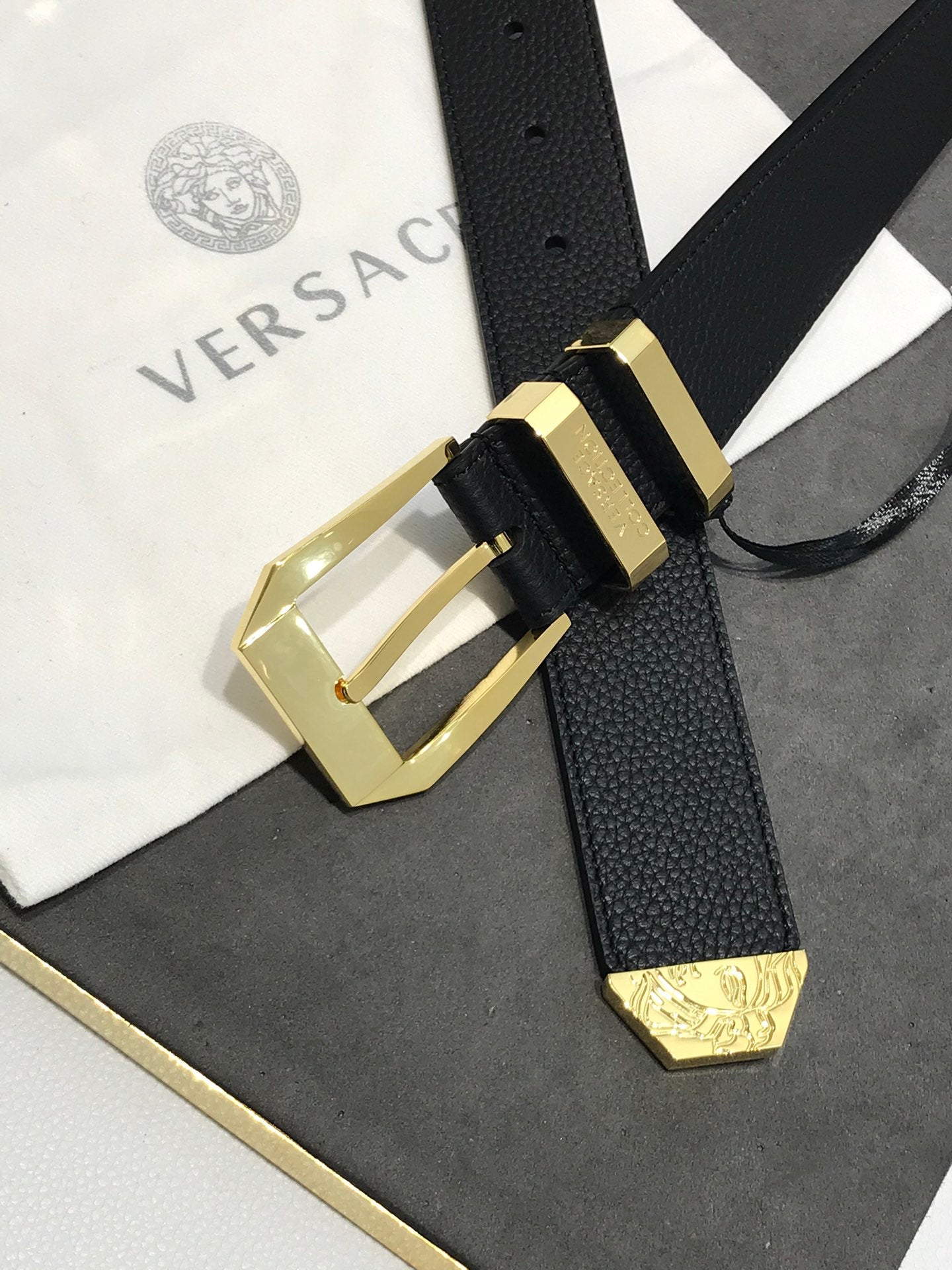 14V84PDE Stylish High quality belt With full package