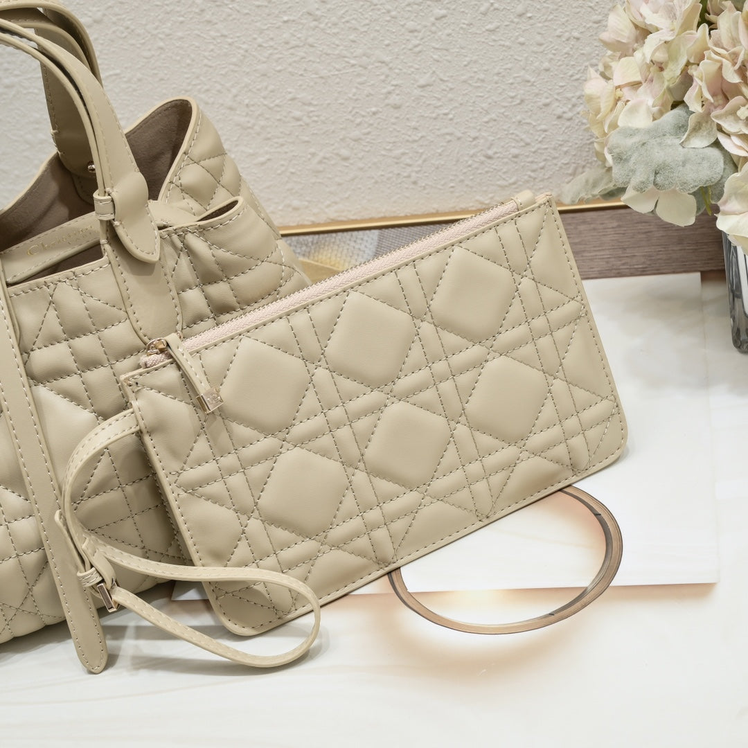 2XD359BDE Stylish leather bag