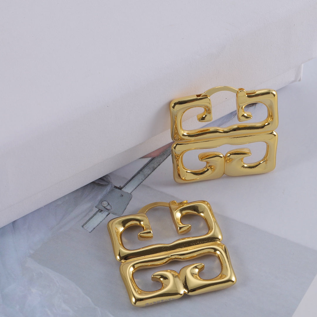 14GV1021EDE Stylish Earrings