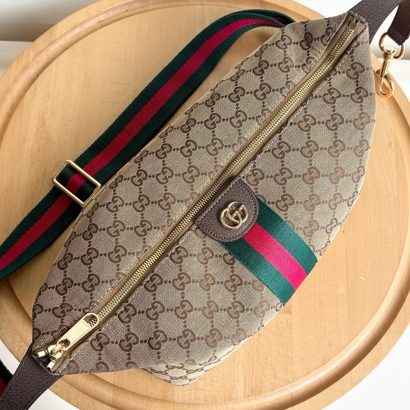 15RB103BDE Stylish leather bag