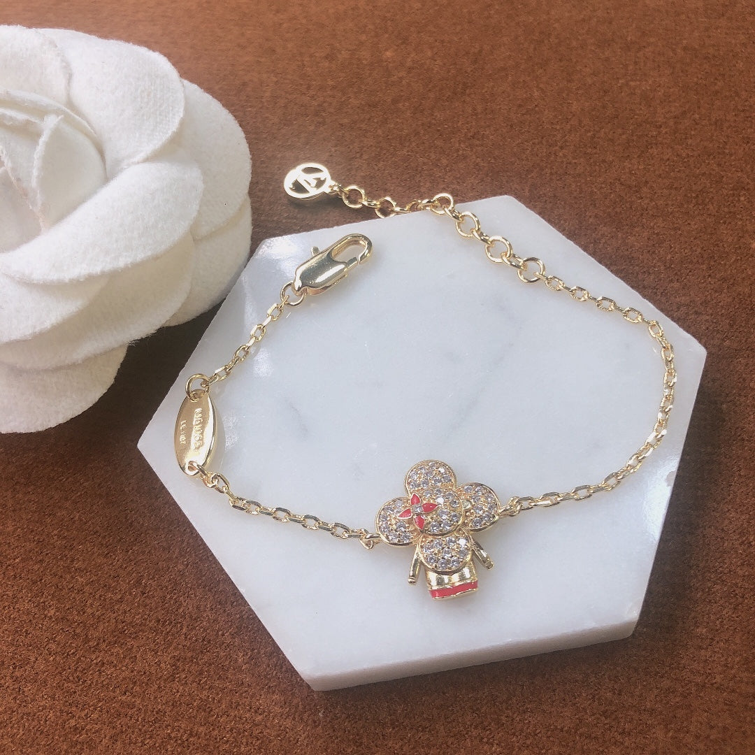 1YE299XDE Stylish Bracelets Necklaces