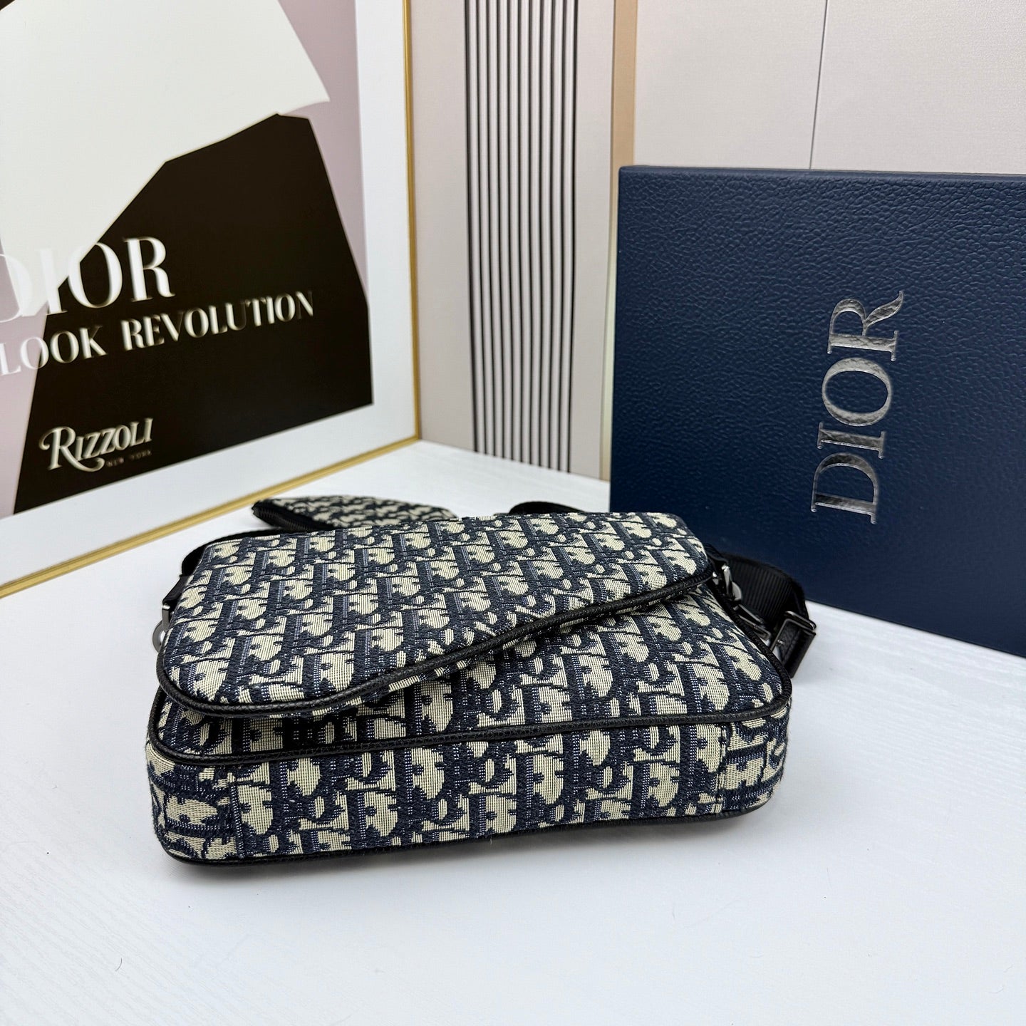 15RD66BDE Stylish bag