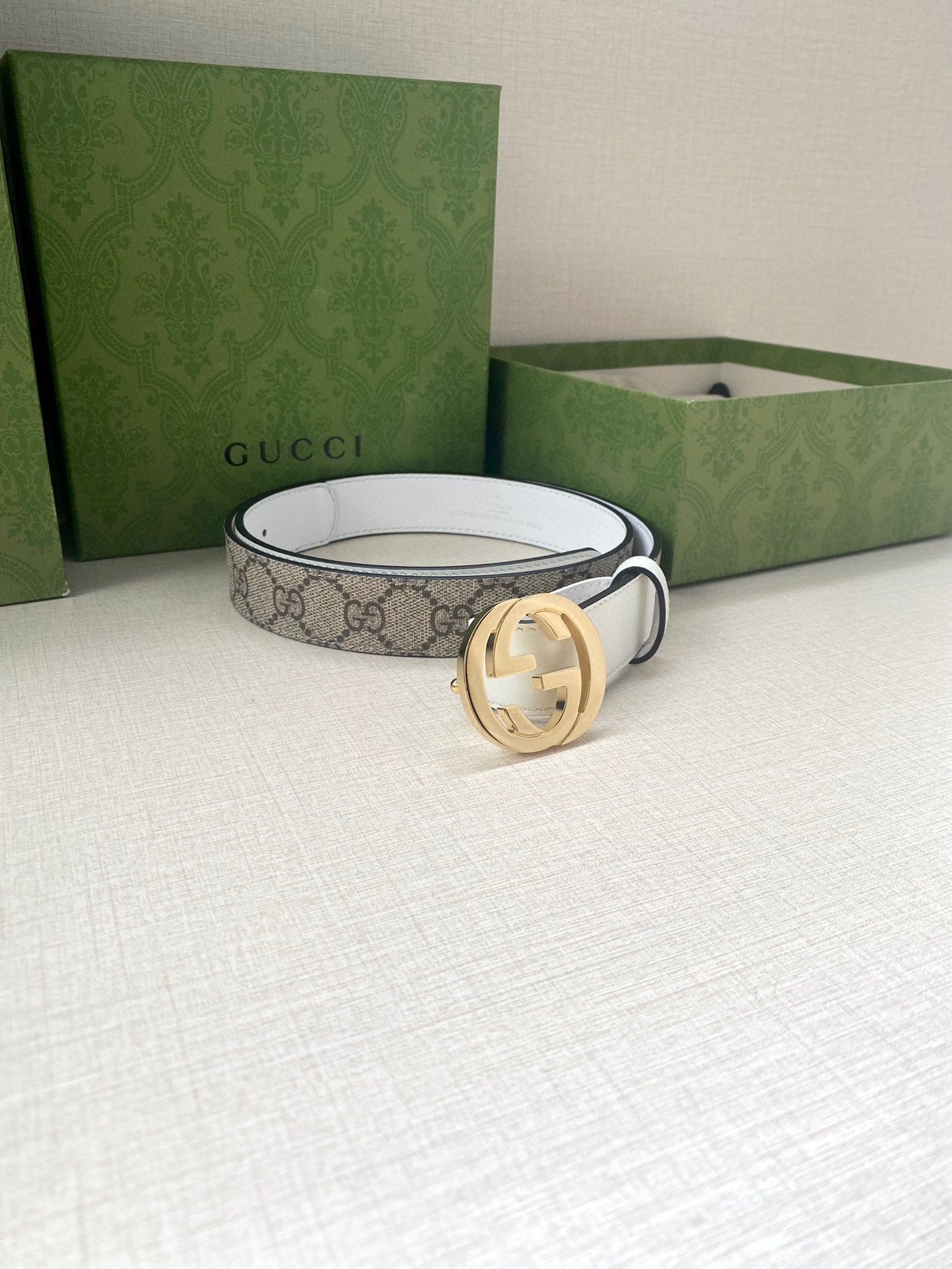 1WB152PDE Stylish High quality belt With full package