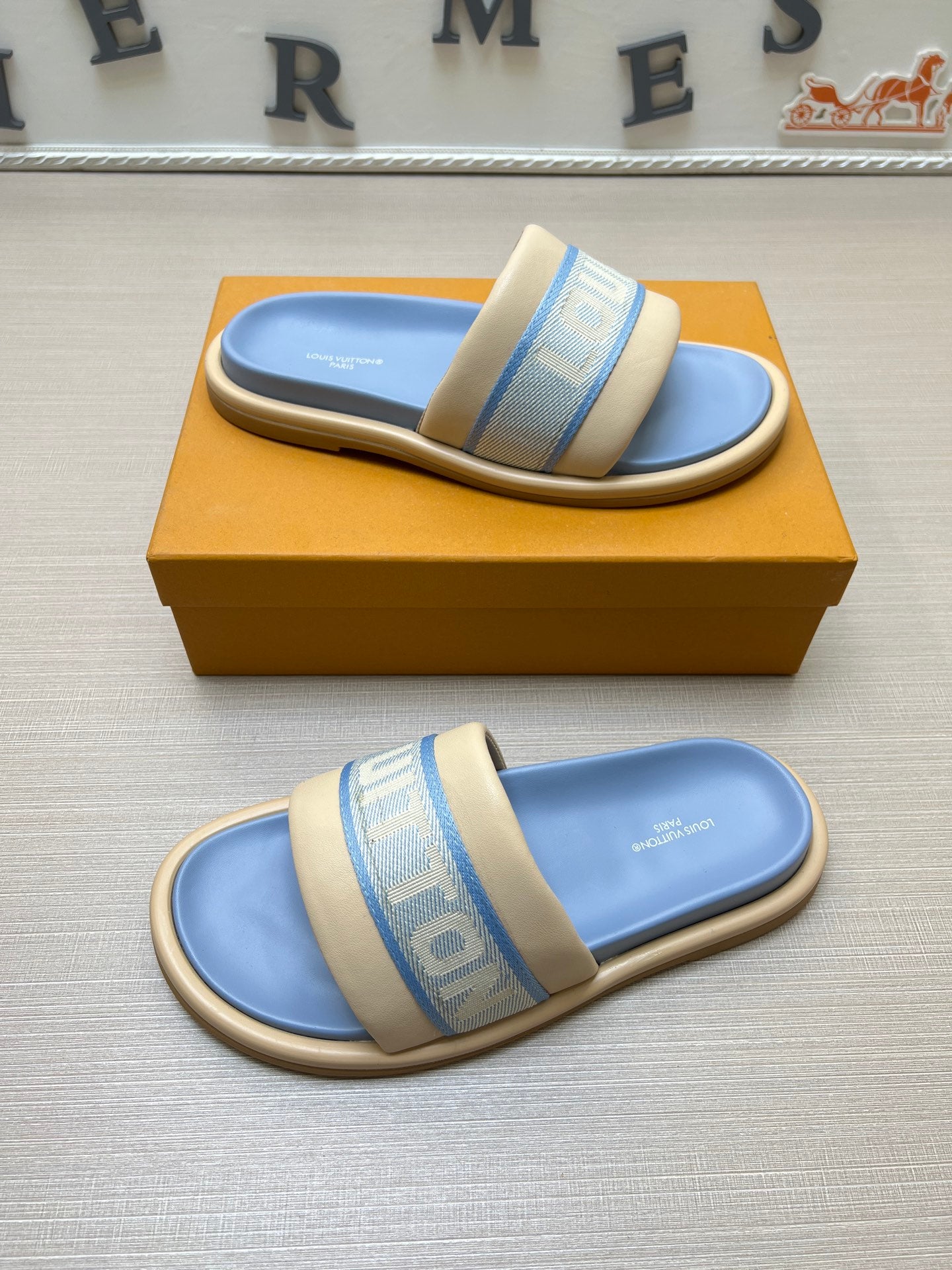 535ZE298ZDE Stylish Slippers