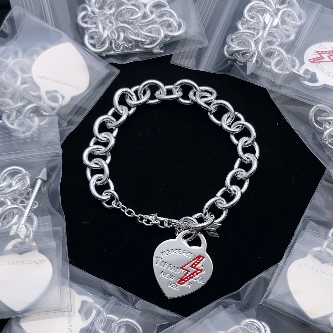 84T44XDE Stylish Bracelets Necklaces