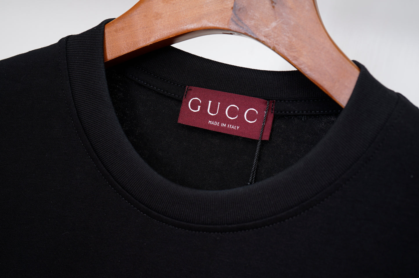 165NB21UDE Stylish T-shirt