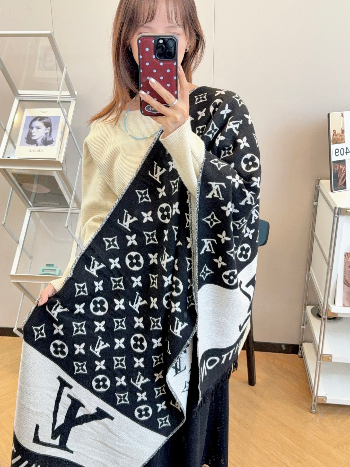 175RE40WDE Stylish Winter Scarves