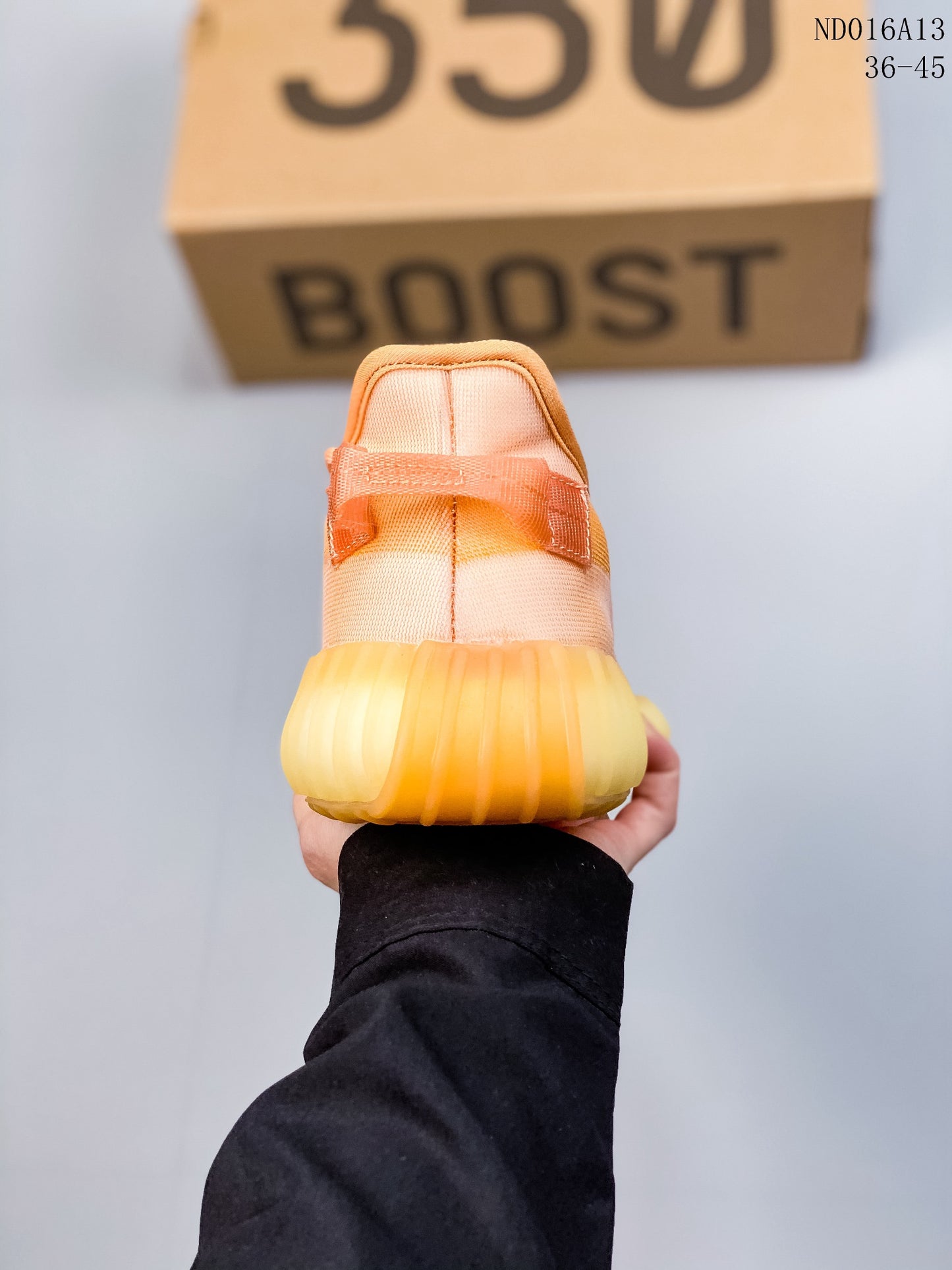 4YA86ZDE Stylish Sneakers (No Box, August-October Big Sale)