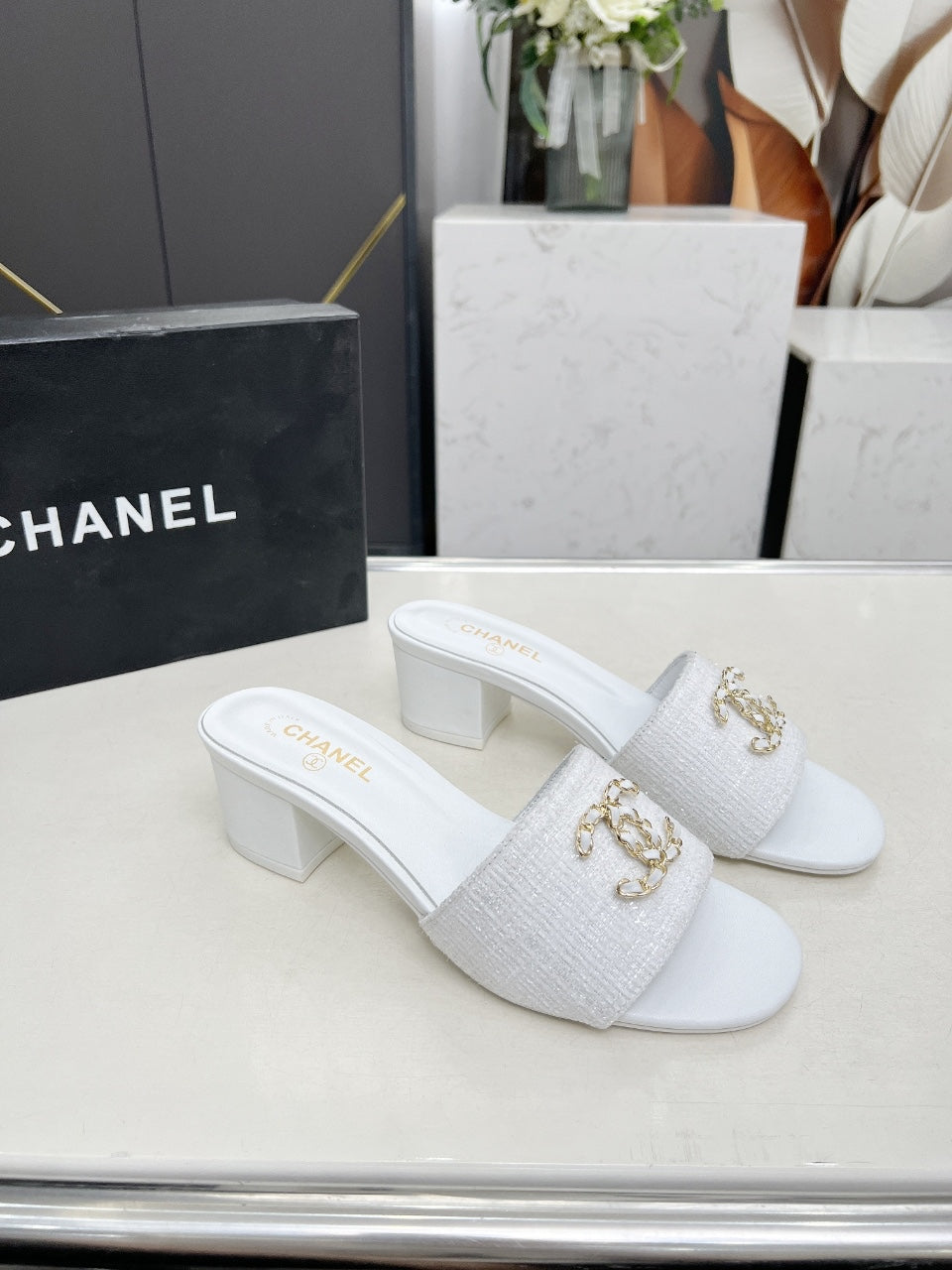 255QB30ZDE Stylish leather shoes