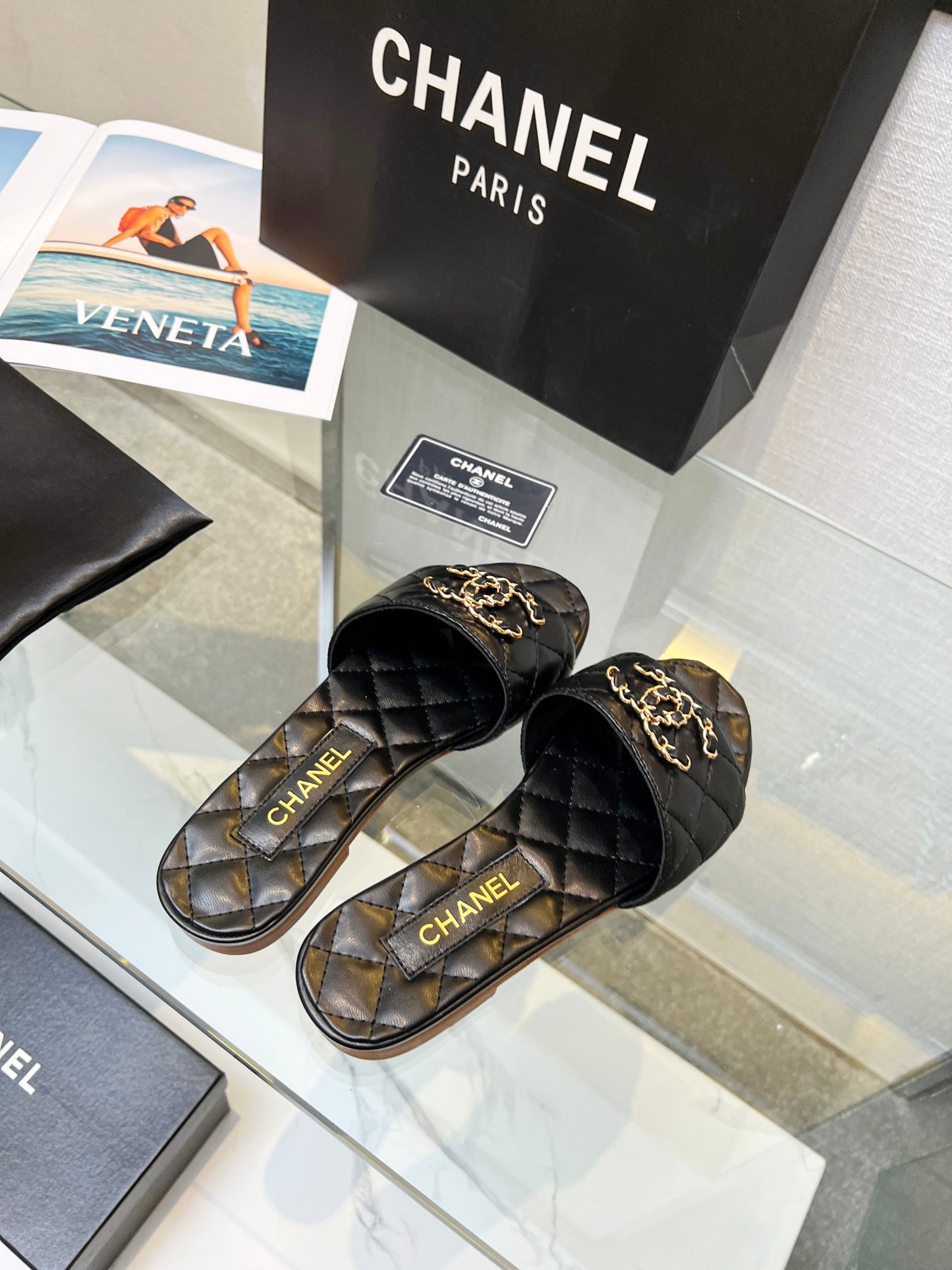 245RC12ZDE Stylish genuine leather slippers