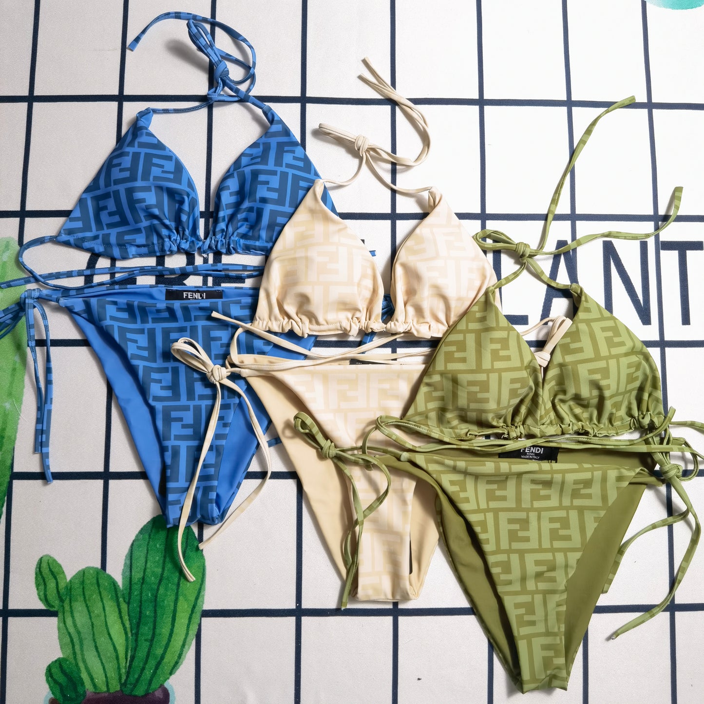 14F237YDE Stylish Bikini swimsuit