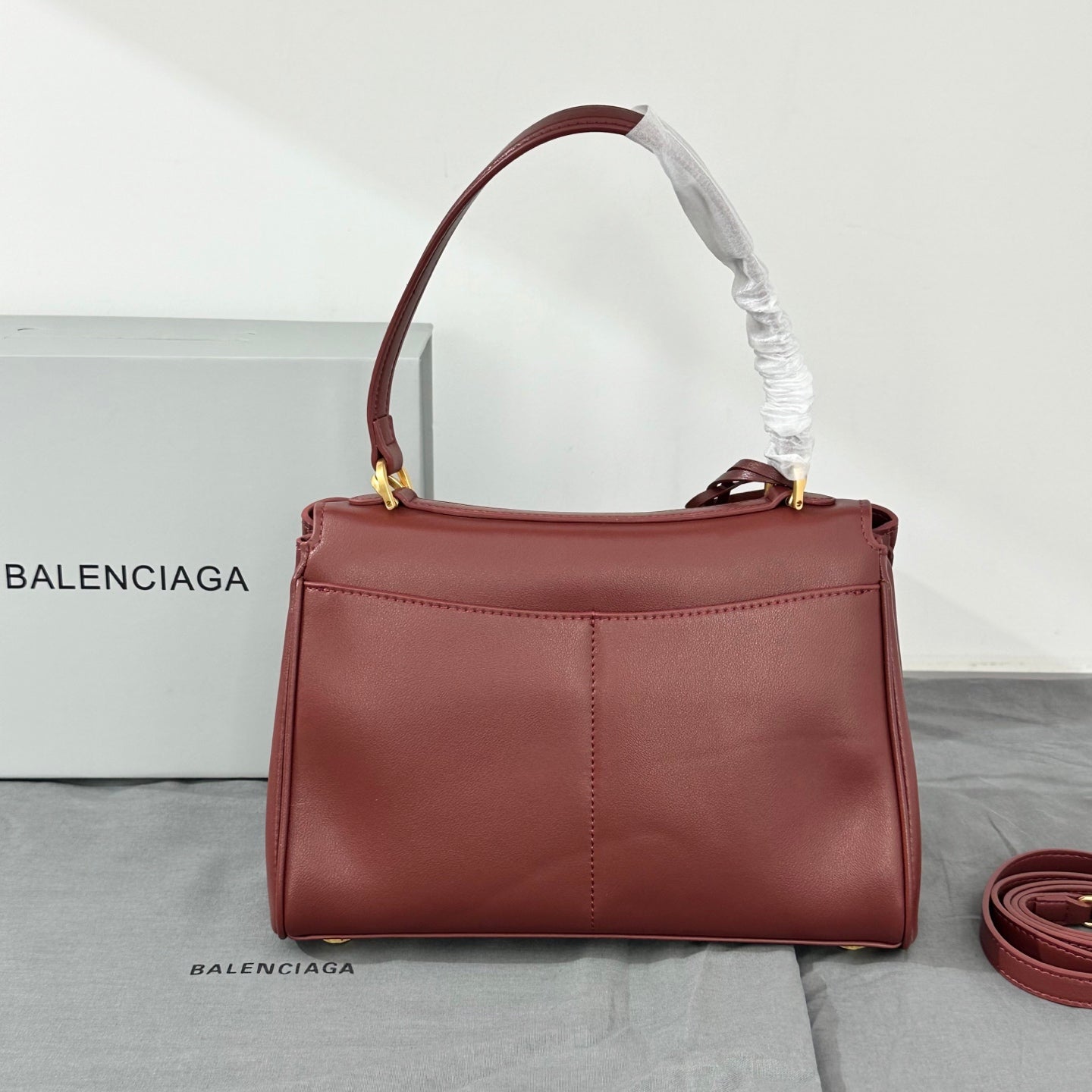 15XJ3BDE Stylish leather bag