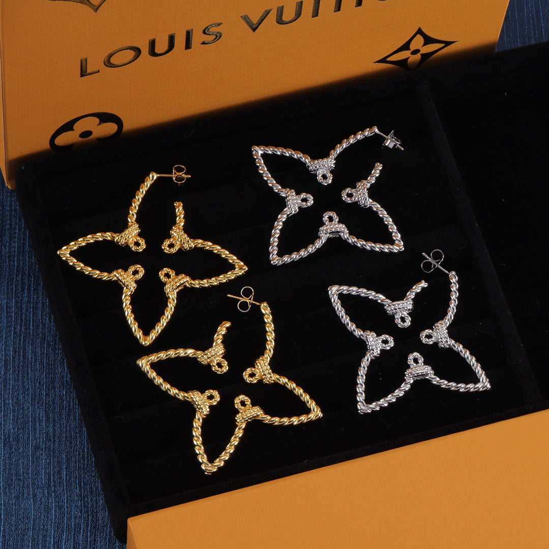 14E508EDE Stylish Earrings