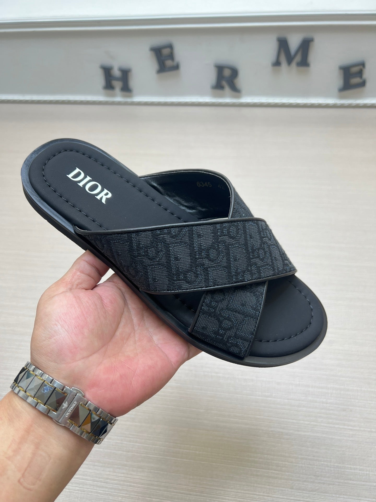 54D79ZDE Stylish slippers