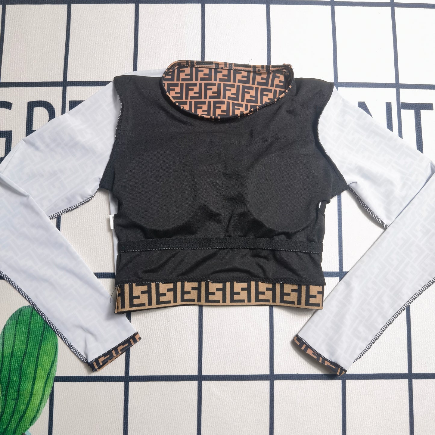 14F131YDE Stylish Long sleeve swimsuit