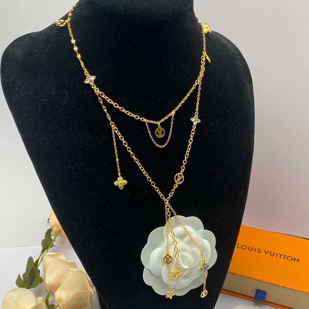 1NE186XDE Stylish Necklaces