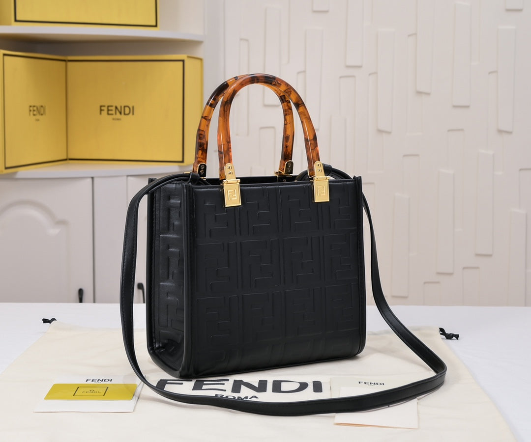2XF23BDE Stylish leather bag