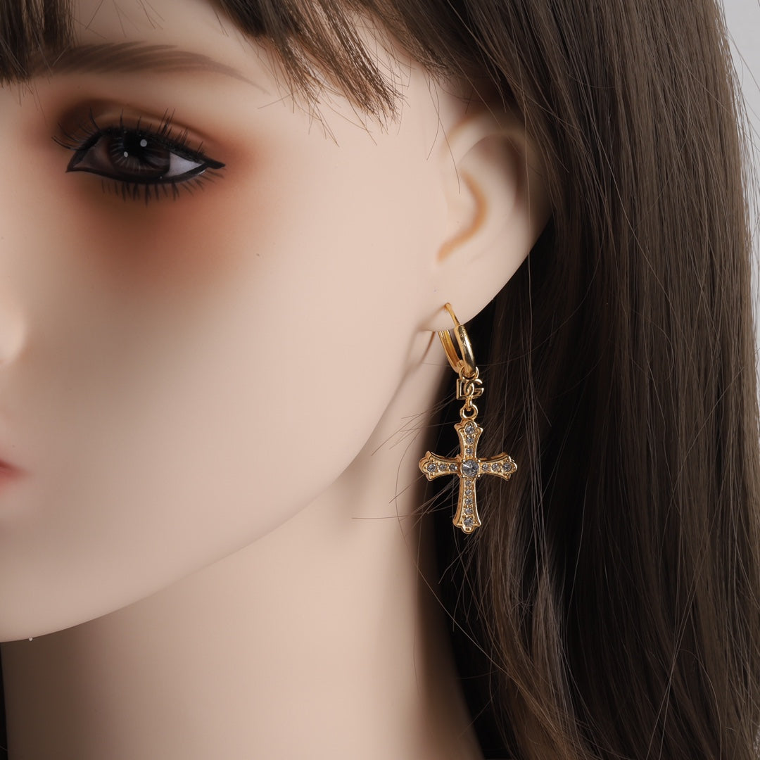 14A597EDE Stylish Earrings