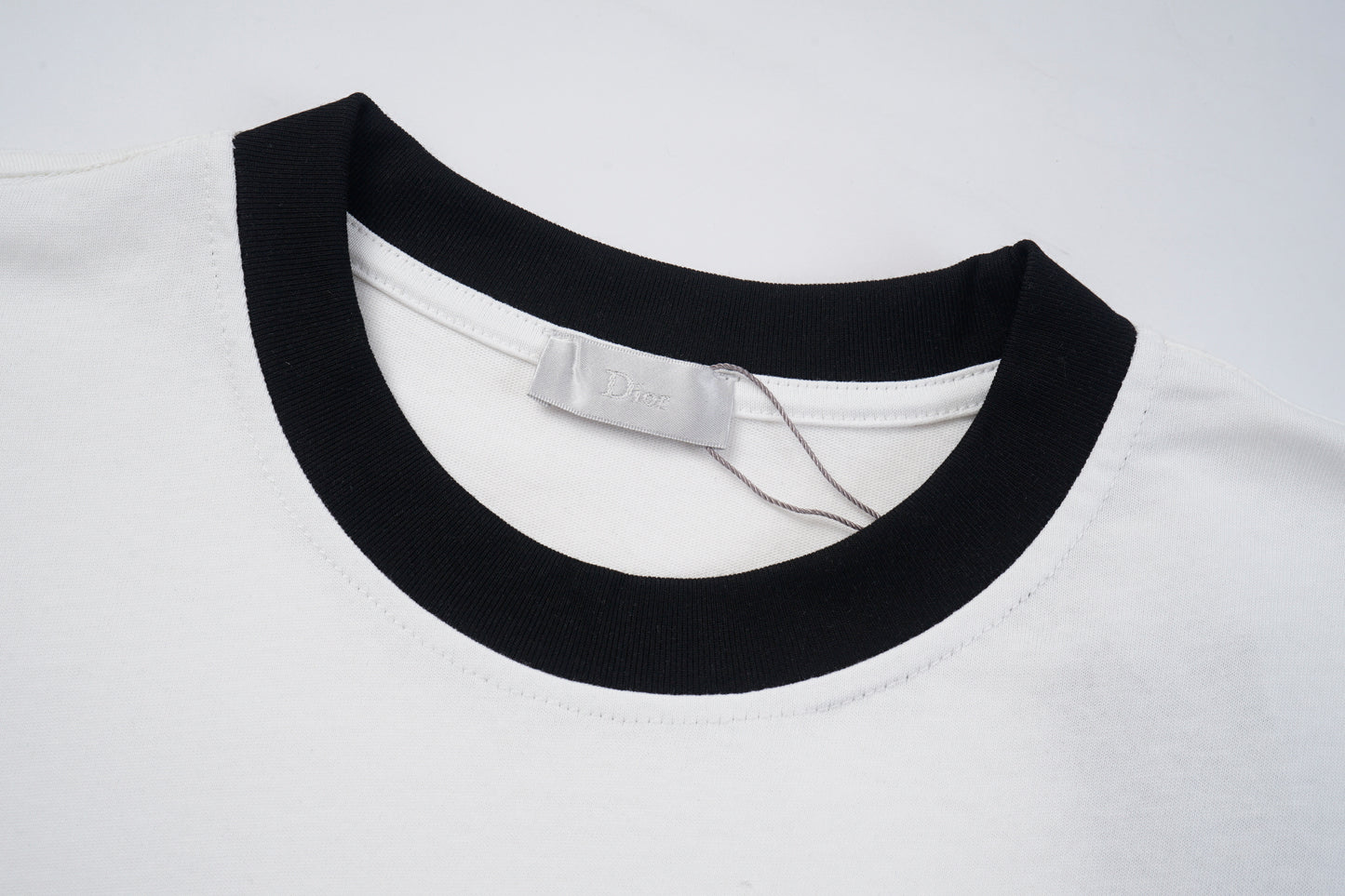 1ZD528UDE Stylish T-shirts