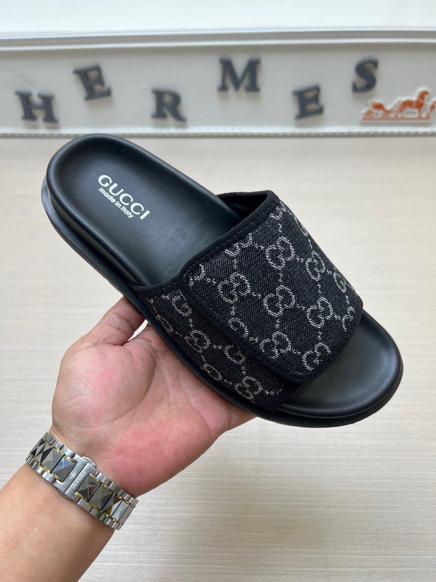 5LB231ZDE Stylish Slippers