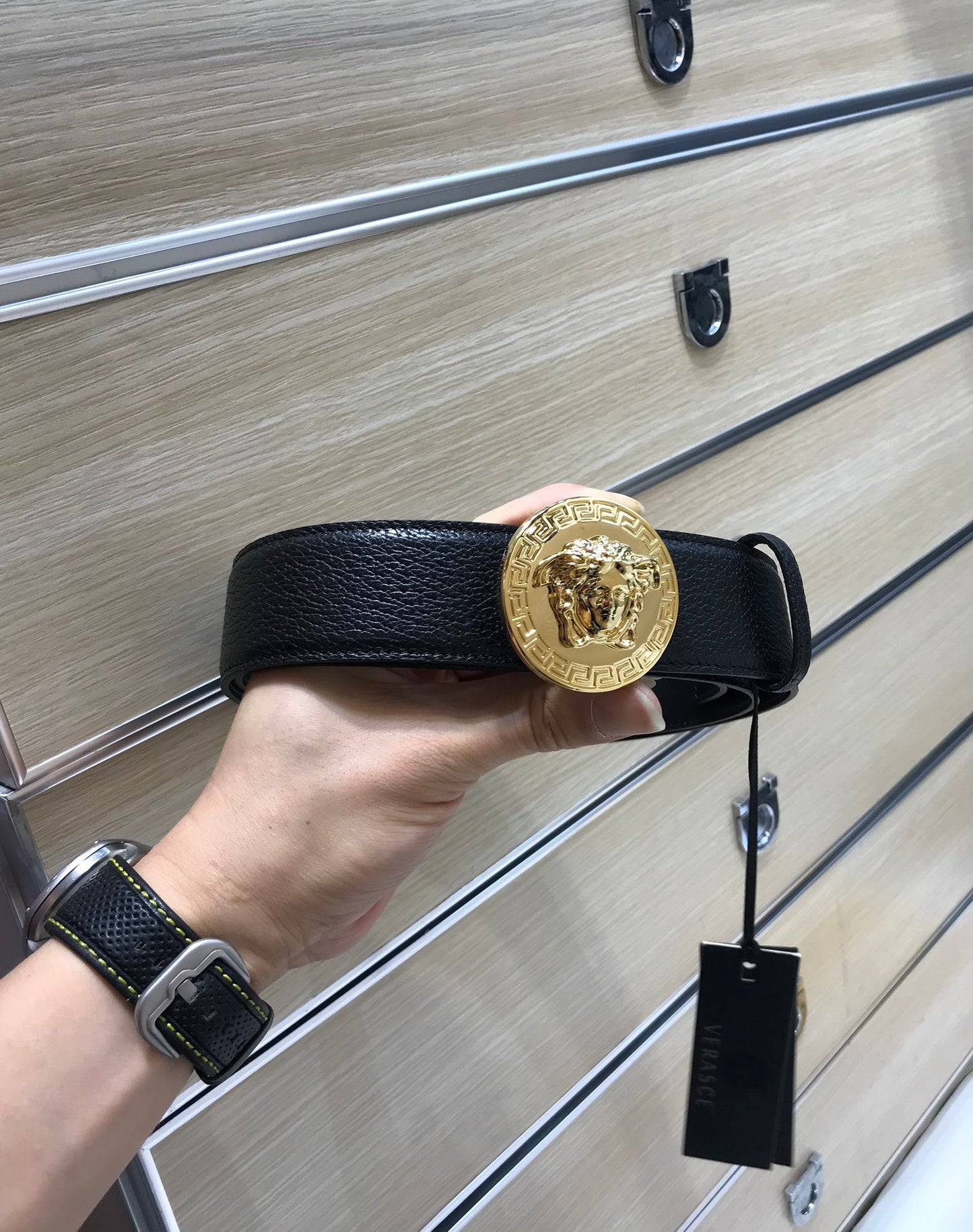 14V83PDE Stylish High quality belt With full package