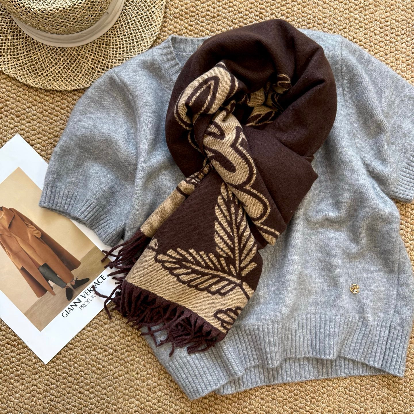 185ZR37WDE Stylish Winter Scarves