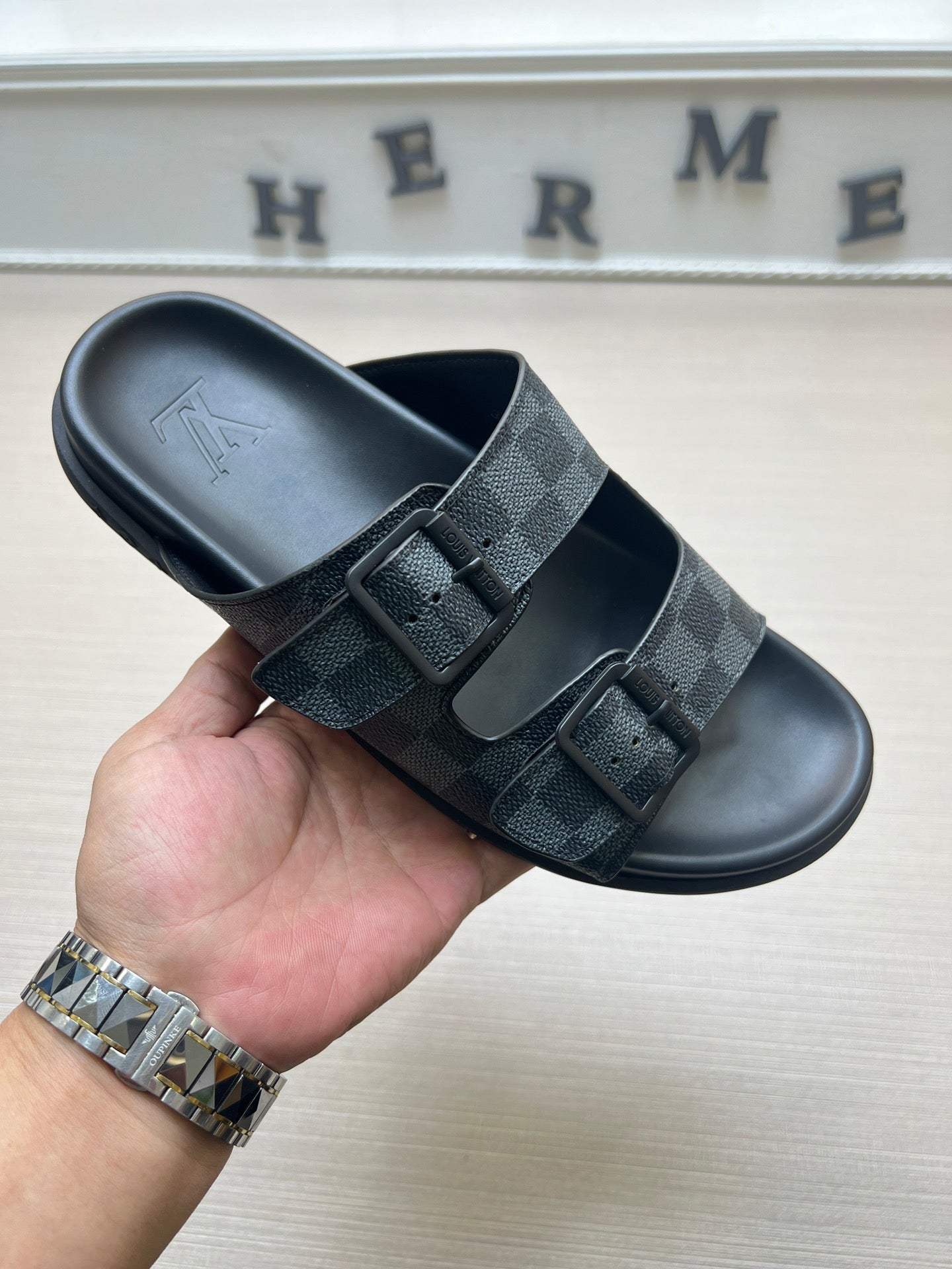 54E59ZDE Stylish slippers