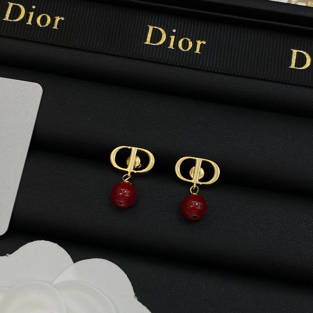 14D406EDE Stylish Earrings Bracelets Necklaces
