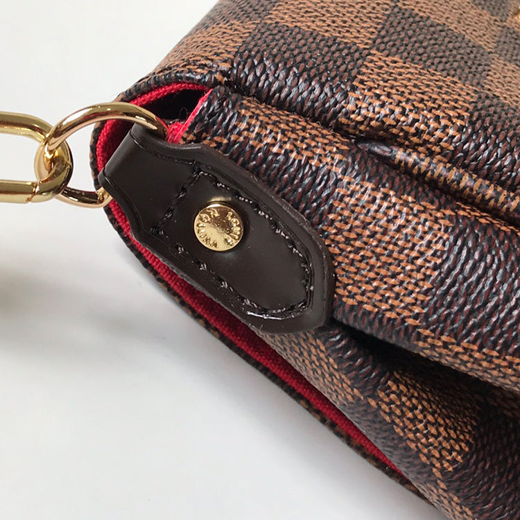 AE103BDE Stylish leather bag