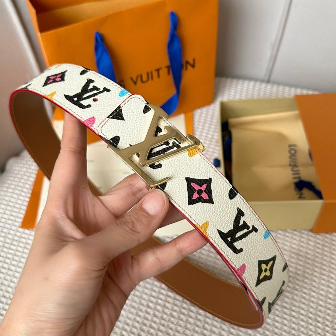 14E45PDE Stylish High quality belt With full package