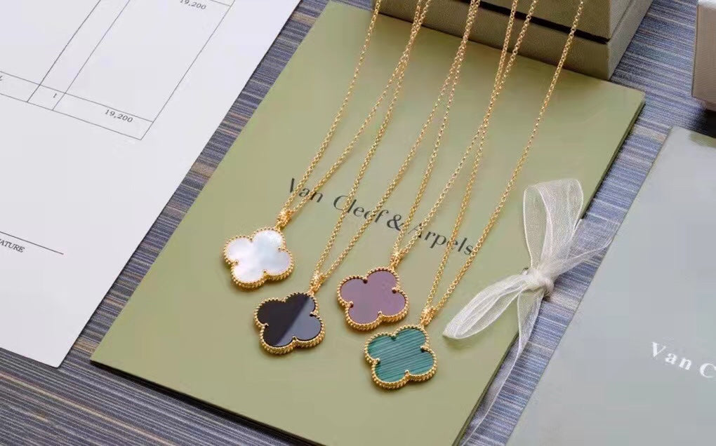 5XVA183XDE Stylish Big flower necklace