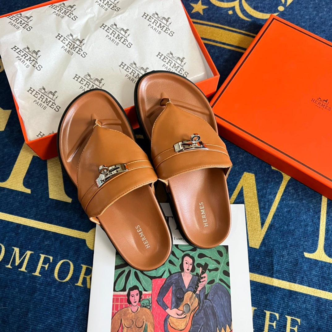 14H3ZDE Stylish Slippers