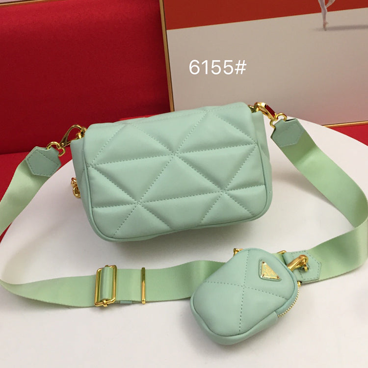 1PD03BDE Stylish leather bag