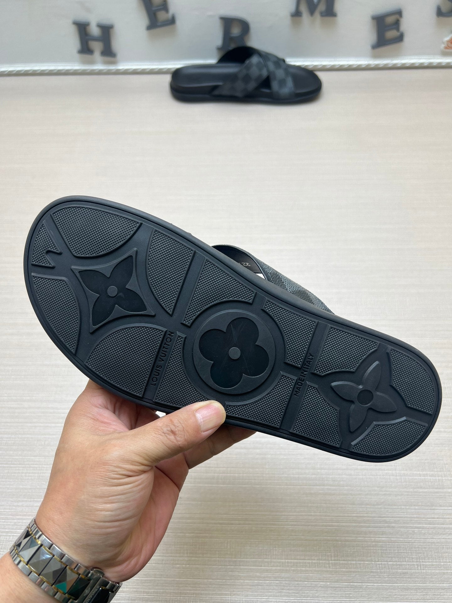 54E59ZDE Stylish slippers