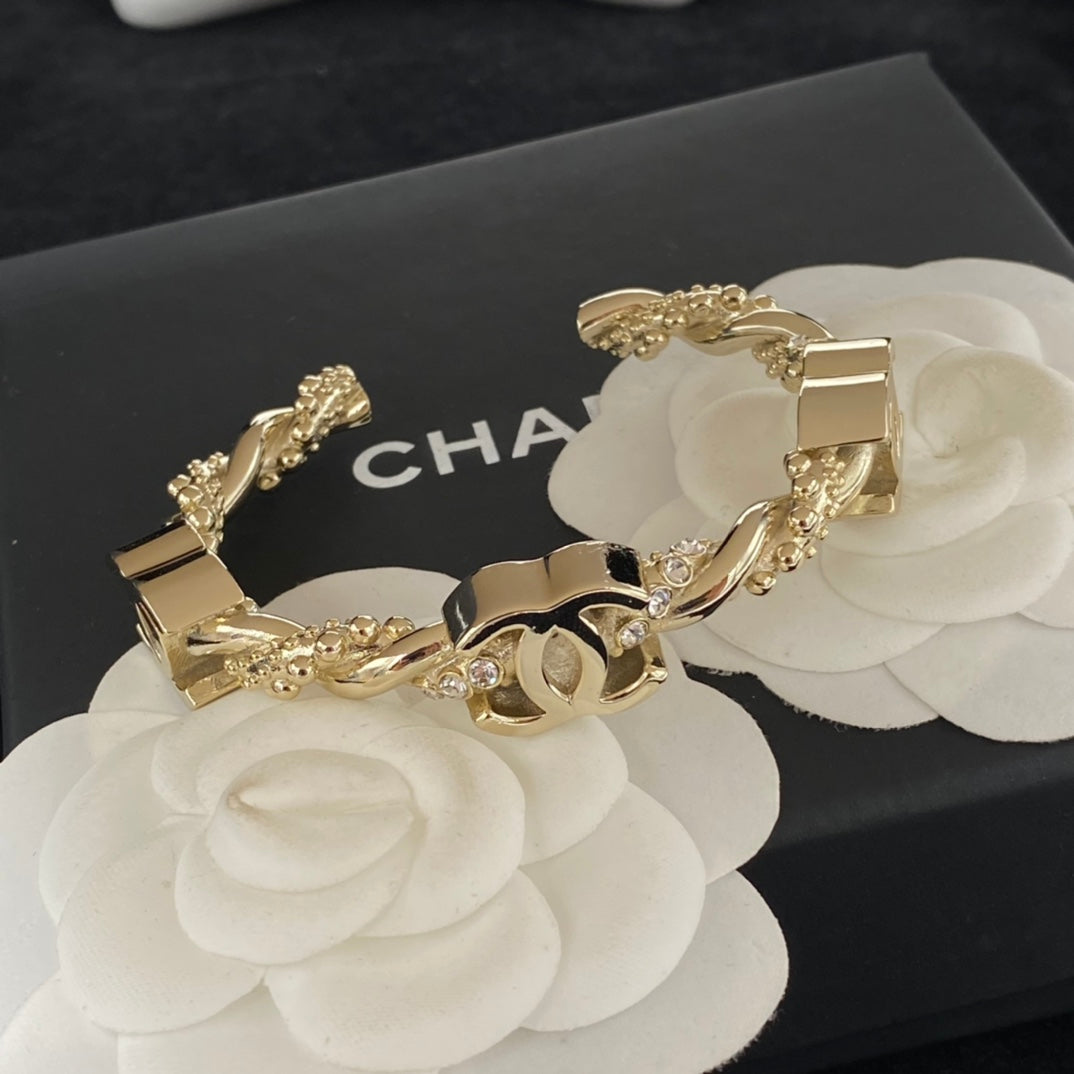 1NC197KDE Stylish bracelet