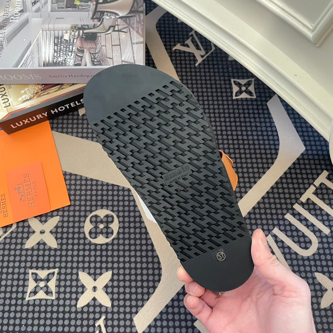 14H2ZDE Stylish sandals