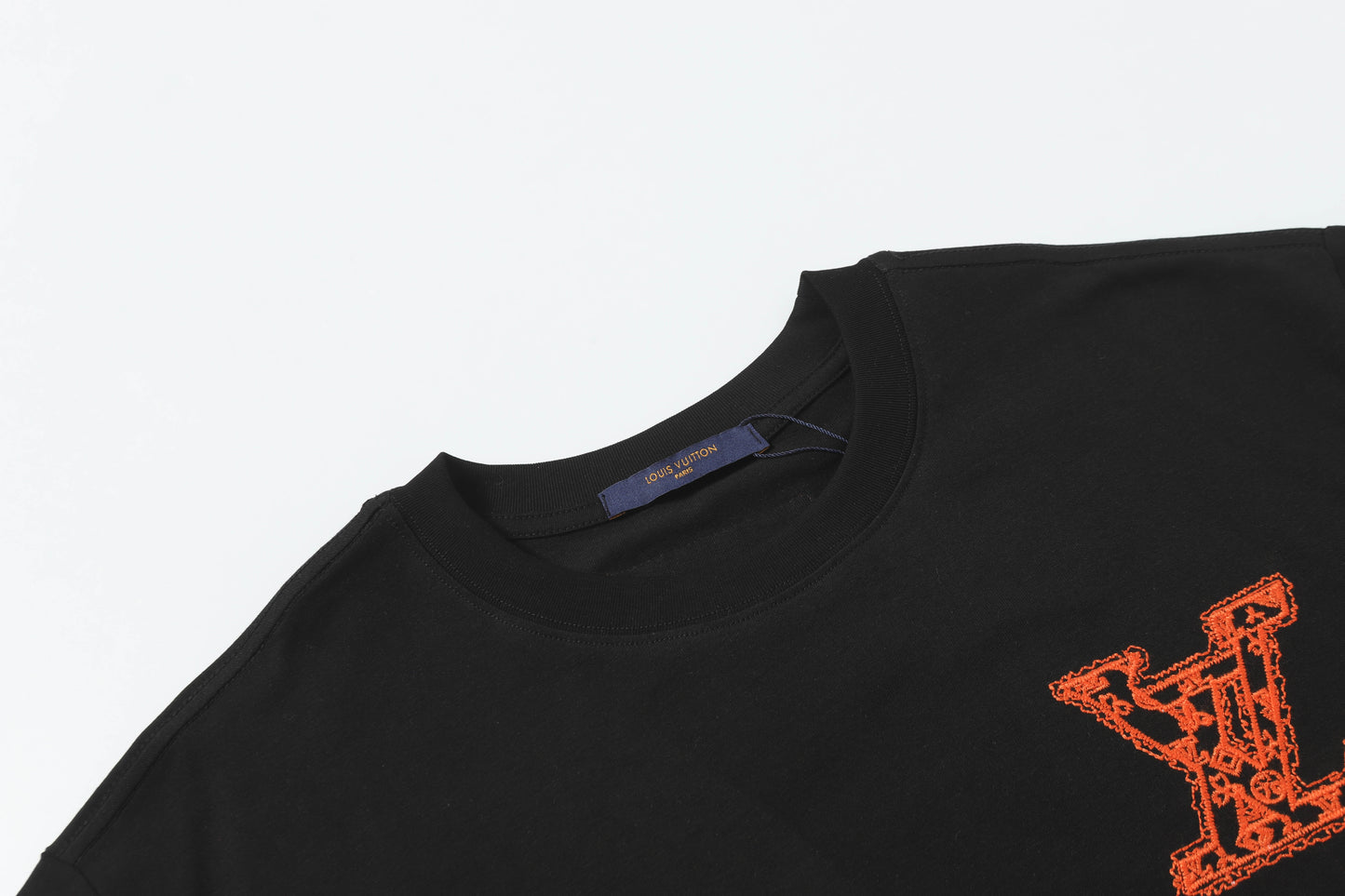 145RE165UDE Stylish T-shirt