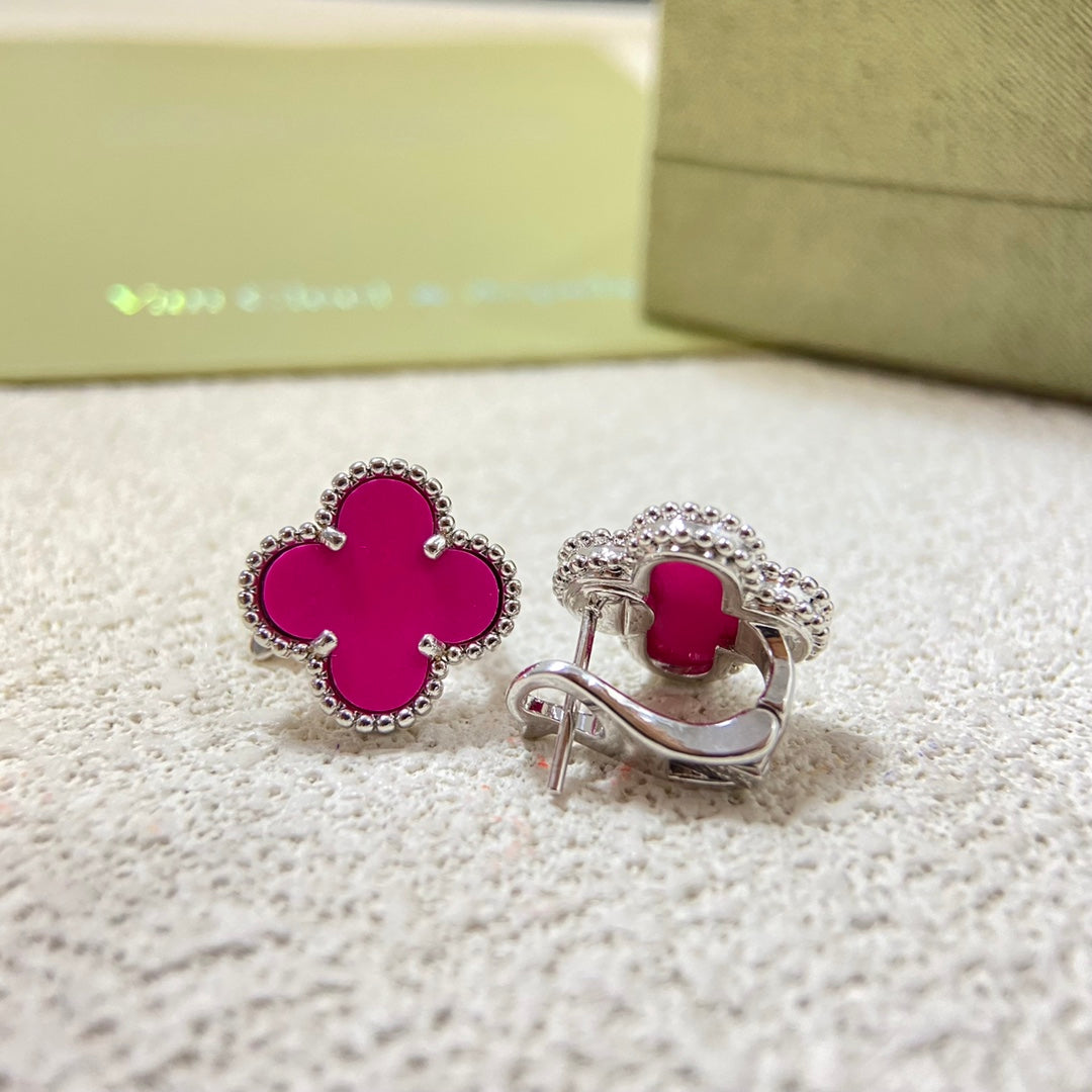 575RVA1EDE Stylish Earrings