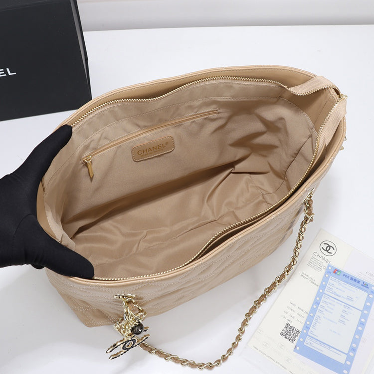 55C2BDE Stylish leather bag
