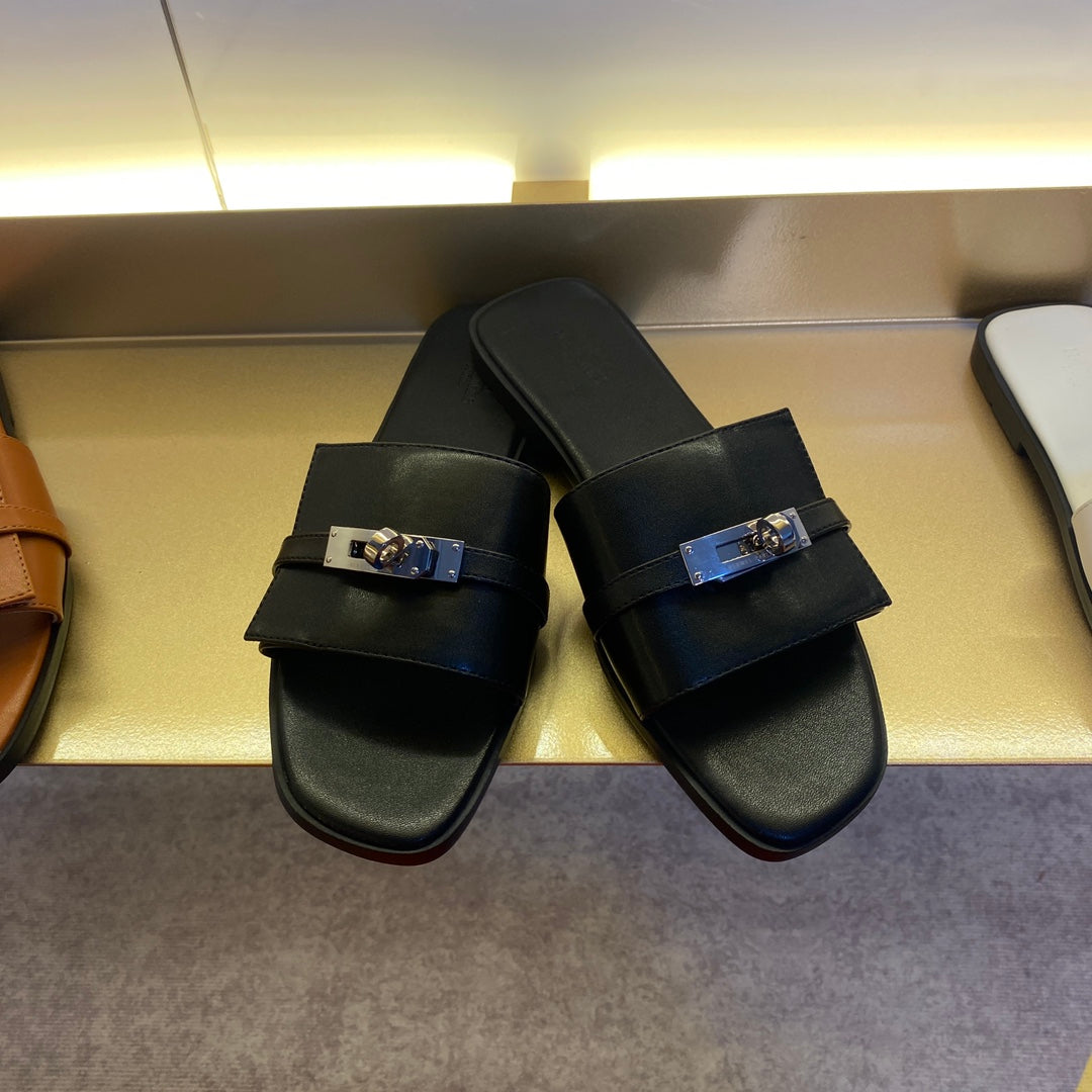 14H33ZDE Stylish slippers
