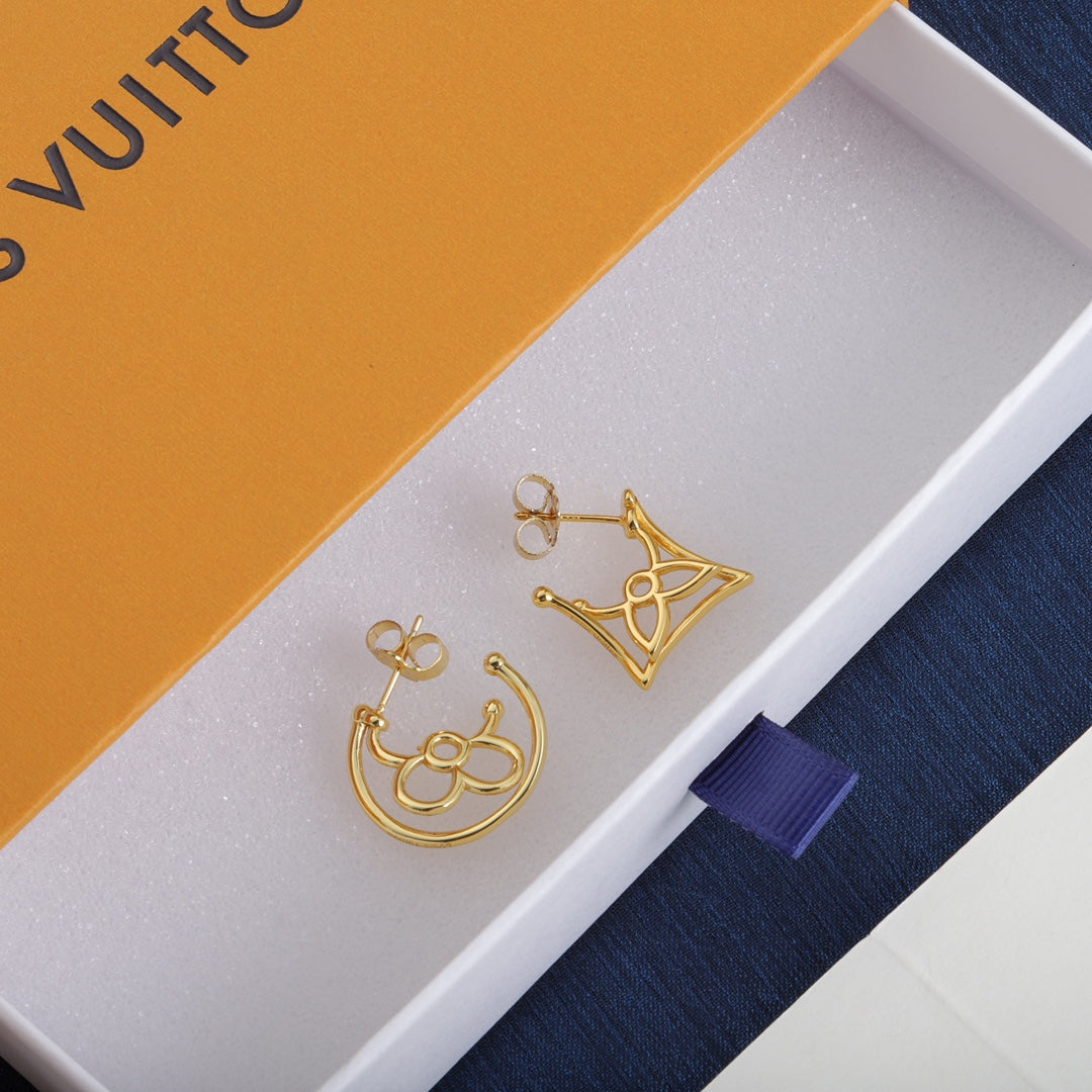 14E956EDE Stylish Earrings