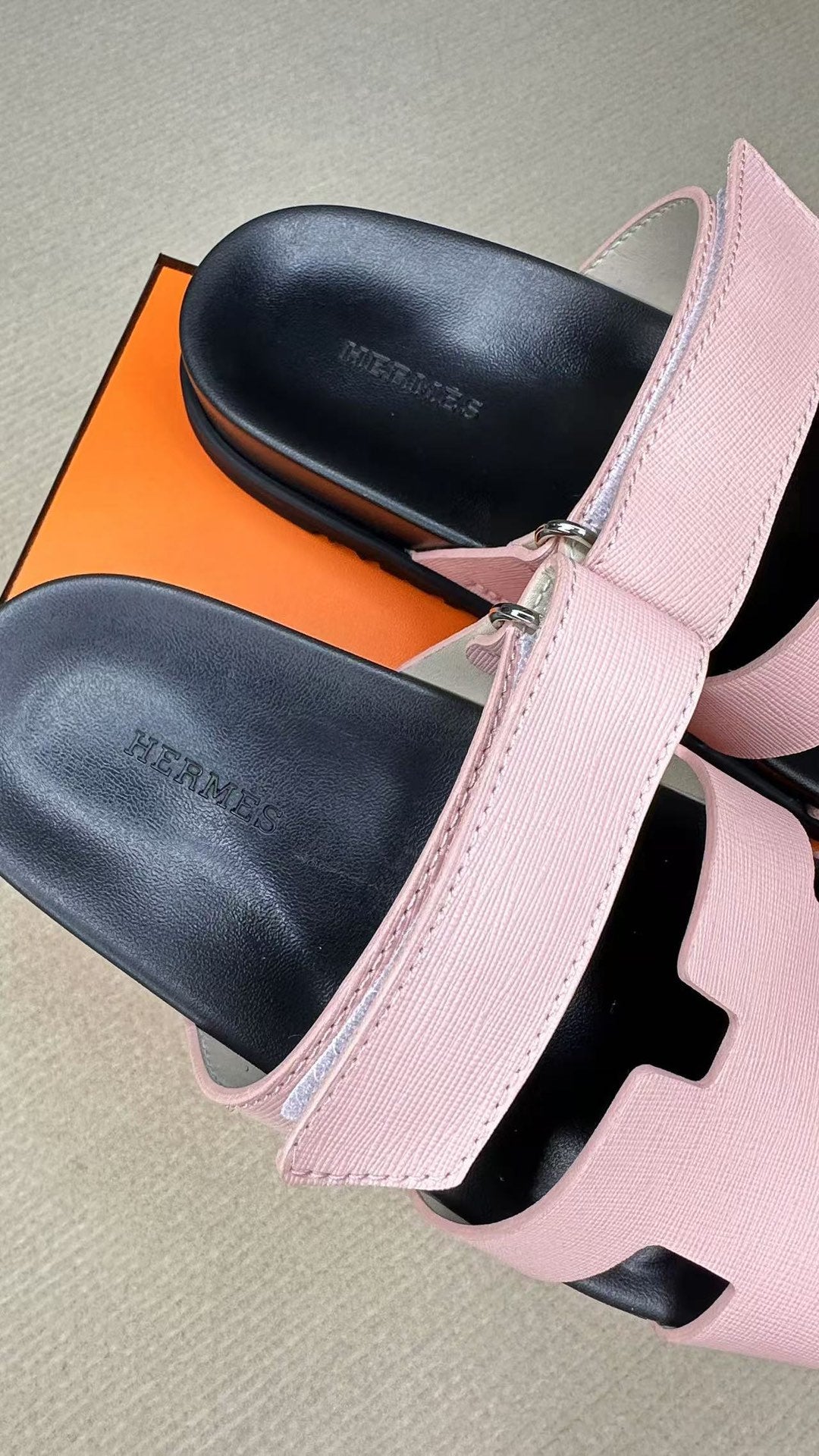 255QH26ZDE Stylish leather shoes