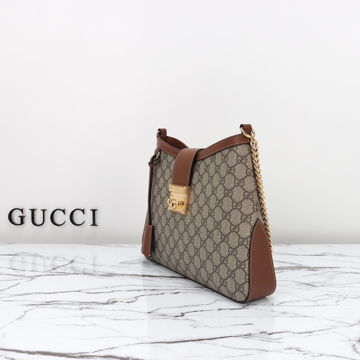 165NB106BDE Stylish leather bag