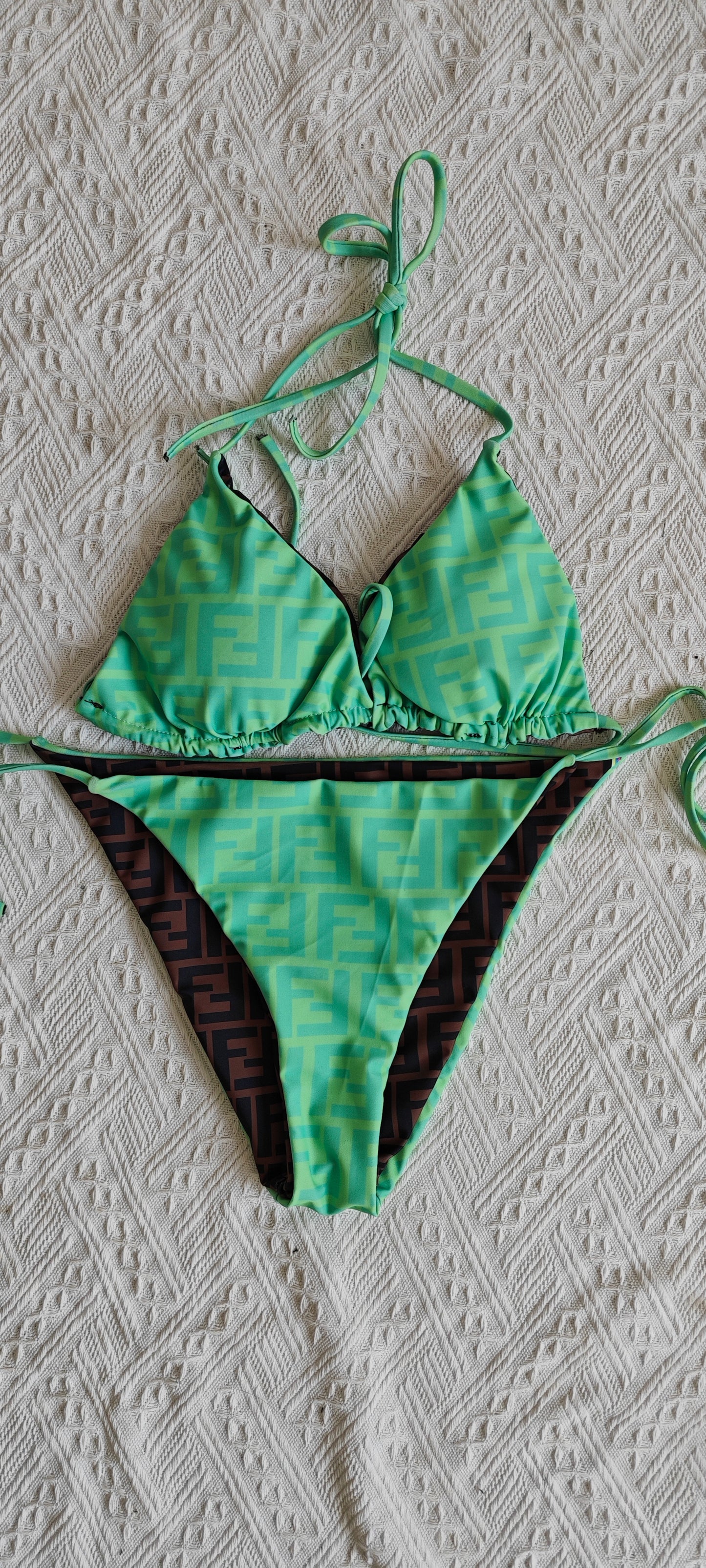 14F22YDE Stylish Bikini swimsuit