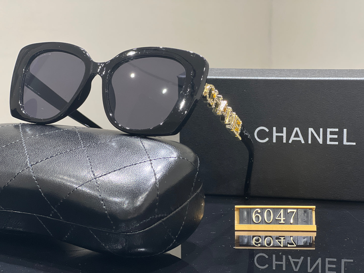 385RC4TDE Stylish Sunglasses