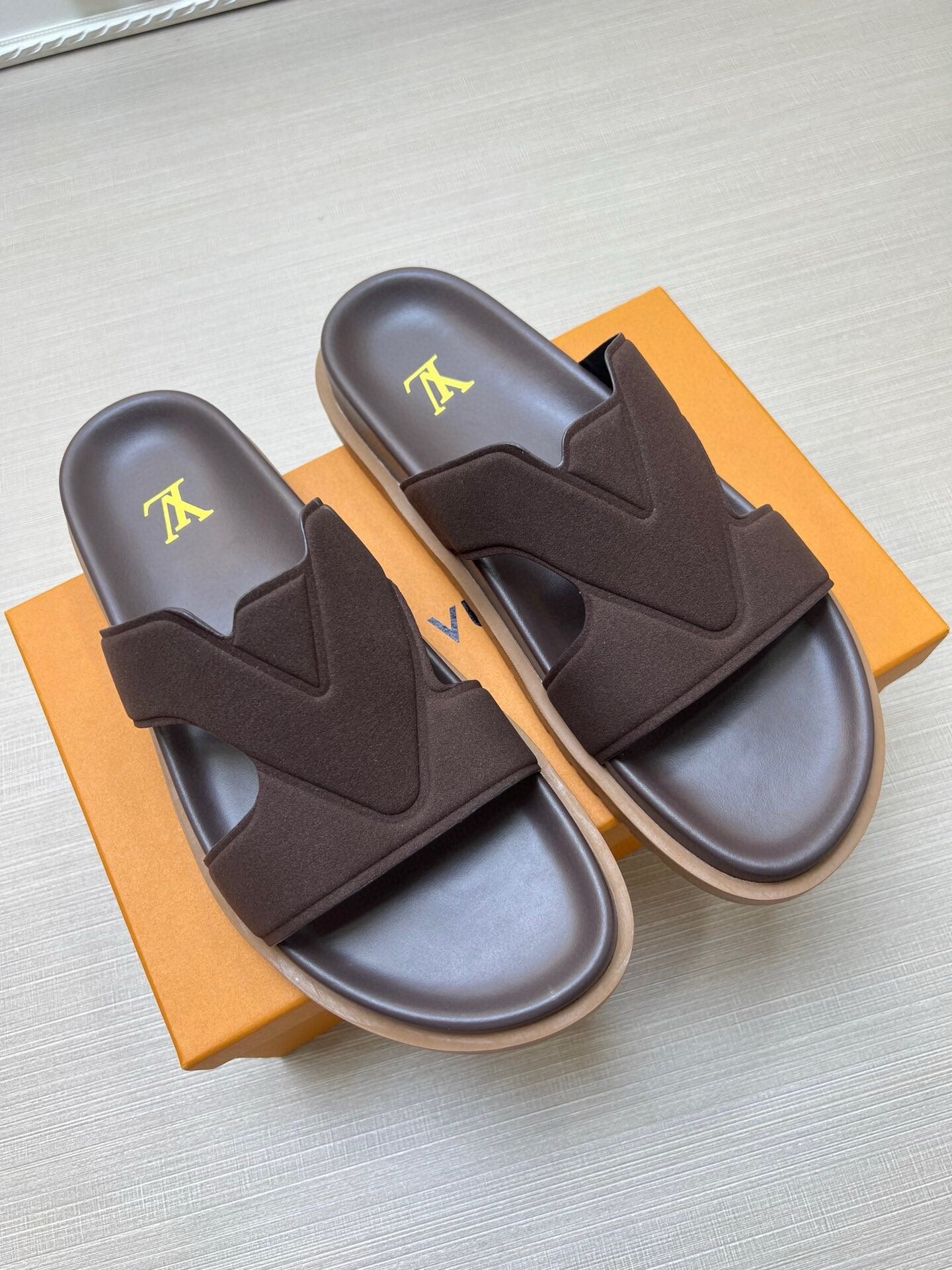 5LE229ZDE Stylish Slippers