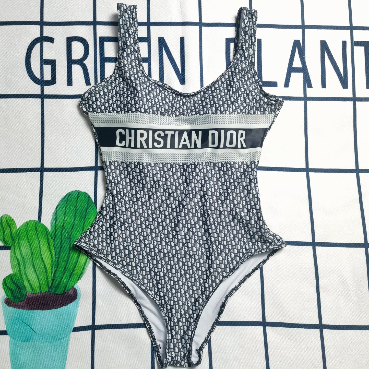 14D181YDE Stylish Bikini swimsuit