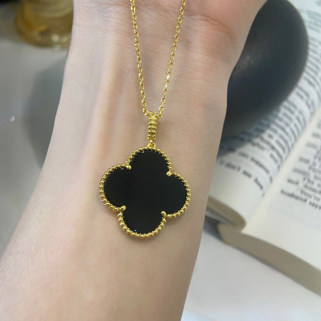 5XVA158XDE Stylish jewelry
