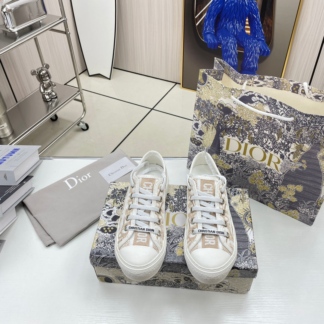 1XD65ZDE Stylish shoes